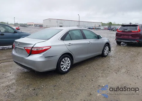 2016 Toyota Camry Le z USA, uszkodzony, nr VIN 4T4BF1FK2GR568941
